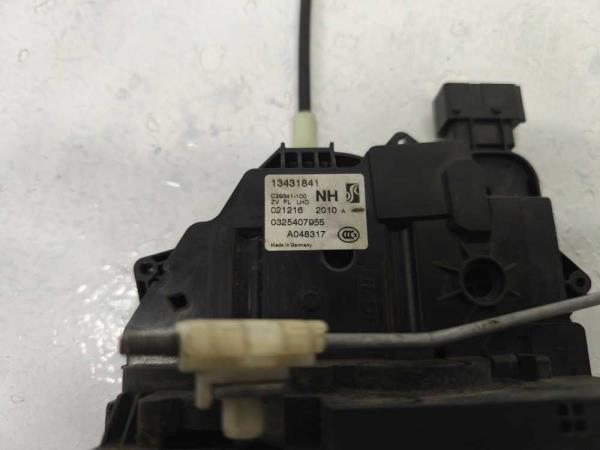 SERRURE DE PORTE AVANT GAUCHE OPEL CORSA E 5 PORTES - Vue 3